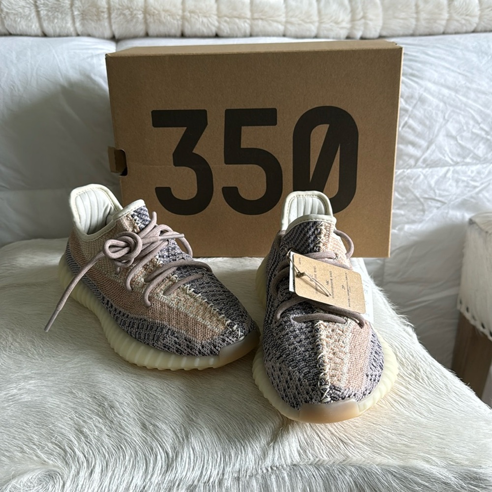 Yeezy Boost 350 V2